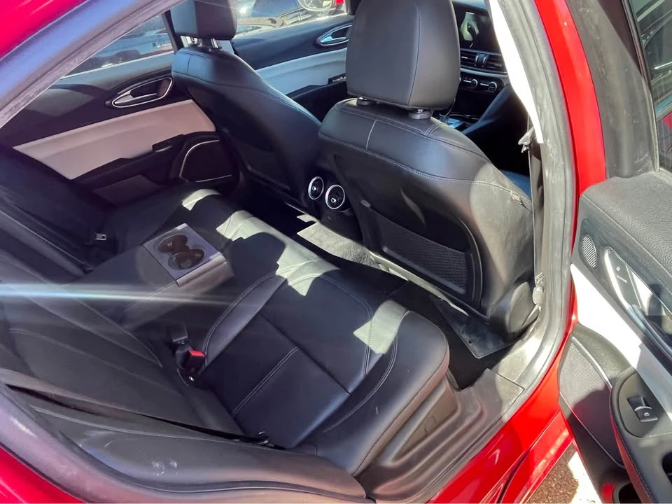 2021 Alfa Romeo Giulia - Image 7 of 10
