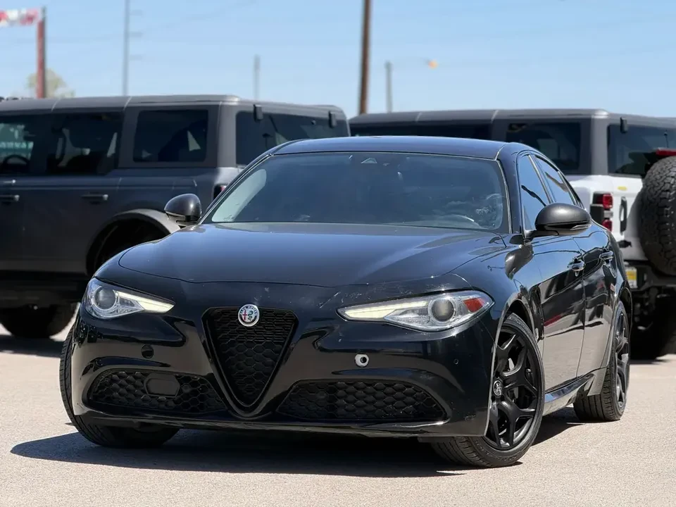2021 Alfa Romeo Giulia - Image 2 of 9