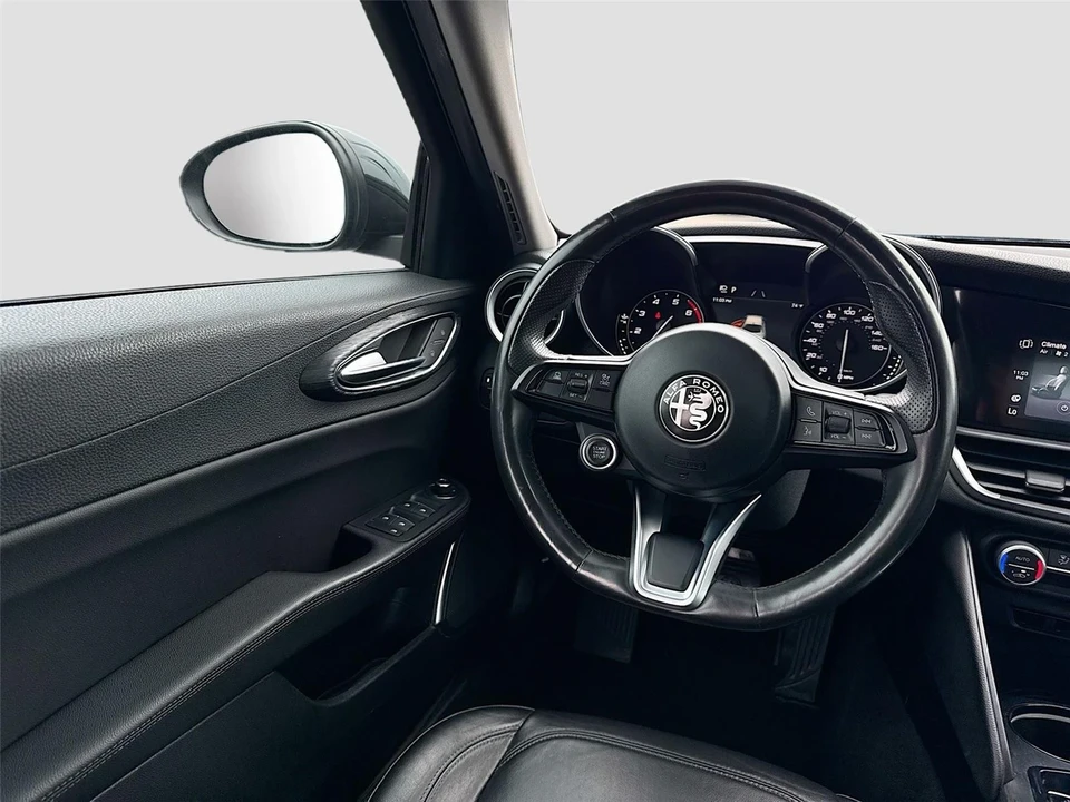 2021 Alfa Romeo Giulia - Image 21 of 21