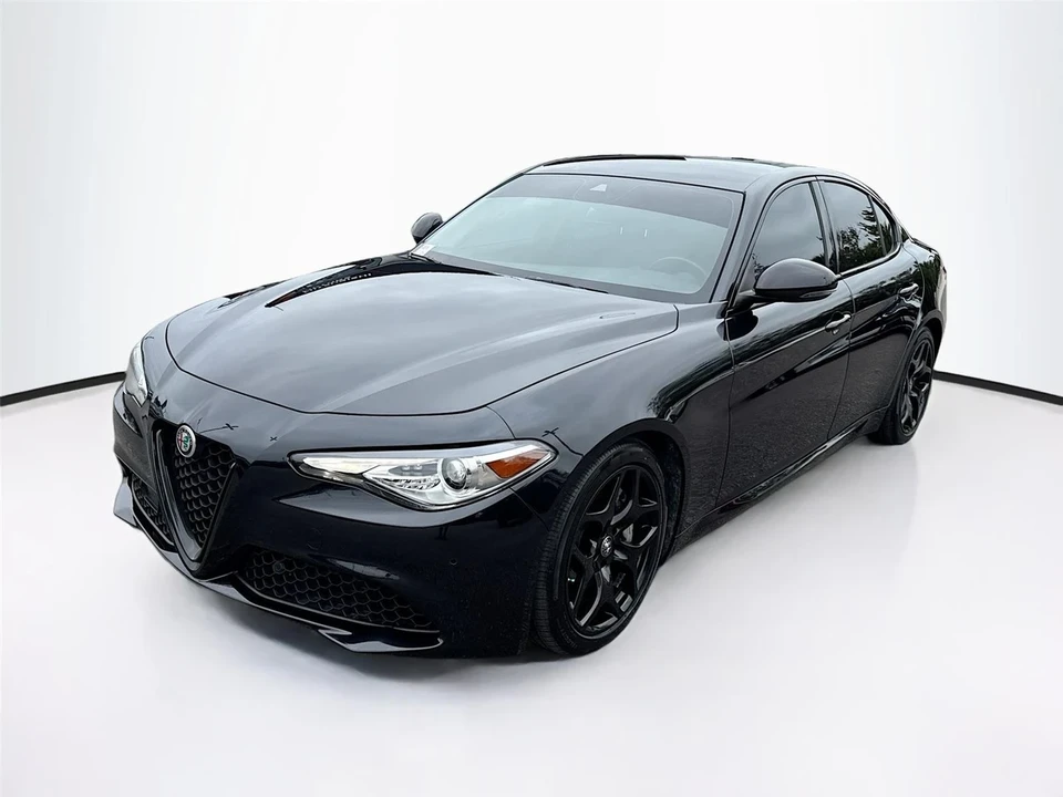 2021 Alfa Romeo Giulia - Image 3 of 21