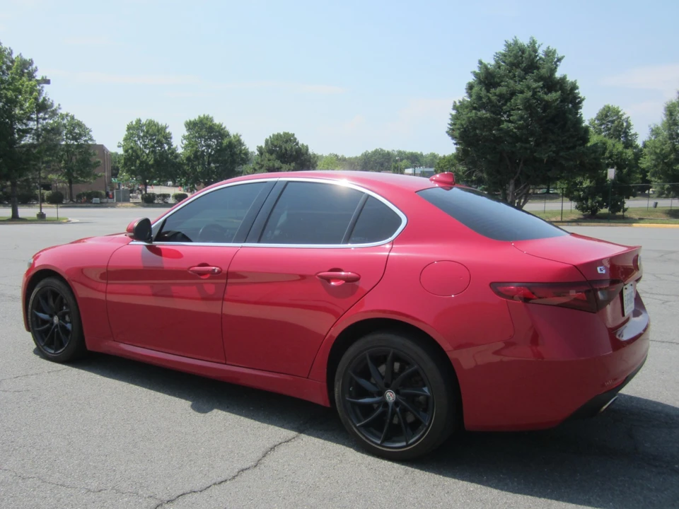 2021 Alfa Romeo Giulia - Image 5 of 31