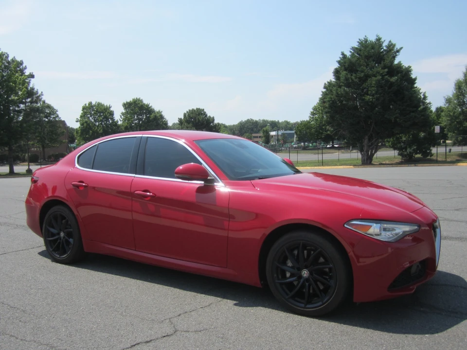 2021 Alfa Romeo Giulia - Image 13 of 31