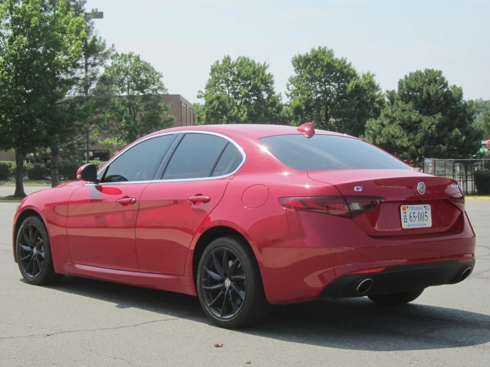 2021 Alfa Romeo Giulia - Image 6 of 31