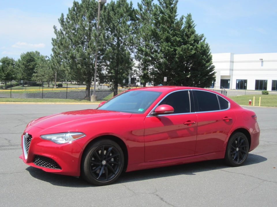 2021 Alfa Romeo Giulia - Image 3 of 31