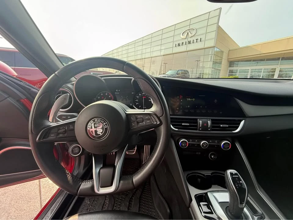 2021 Alfa Romeo Giulia - Image 12 of 20