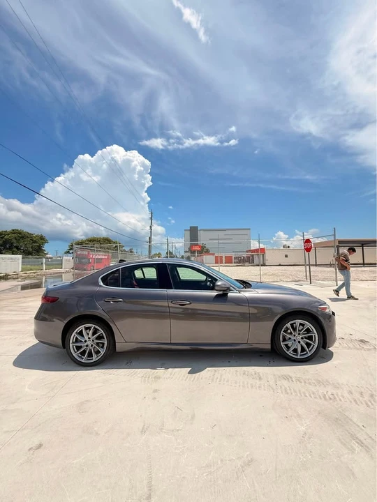 2021 Alfa Romeo Giulia - Image 3 of 9
