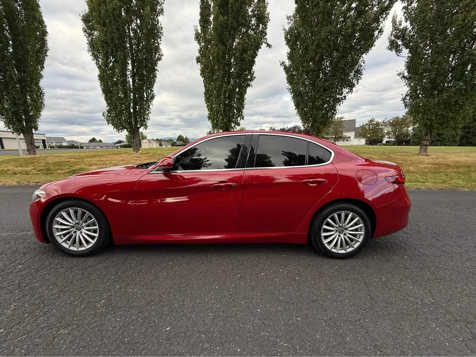 2021 Alfa Romeo Giulia - Image 4 of 20