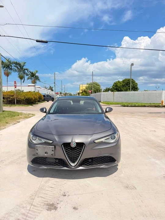 2021 Alfa Romeo Giulia - Image 2 of 9