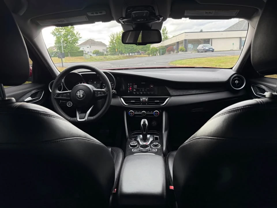 2021 Alfa Romeo Giulia - Image 13 of 20