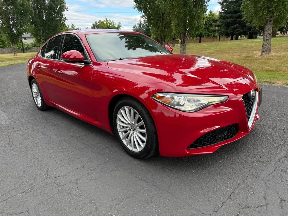 2021 Alfa Romeo Giulia - Image 3 of 20