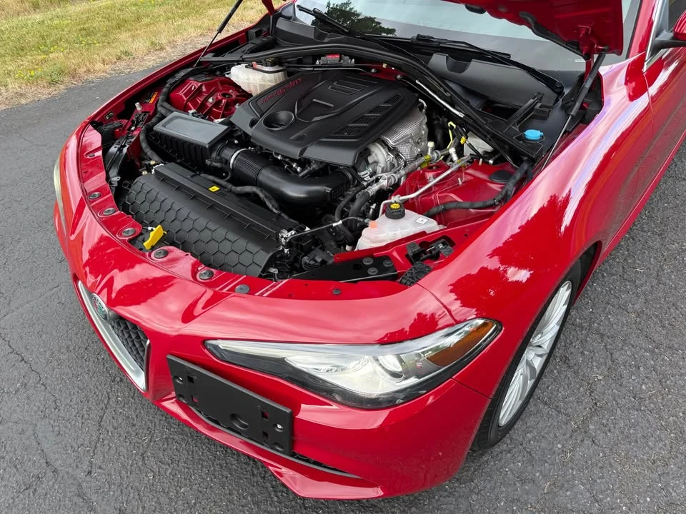 2021 Alfa Romeo Giulia - Image 19 of 20