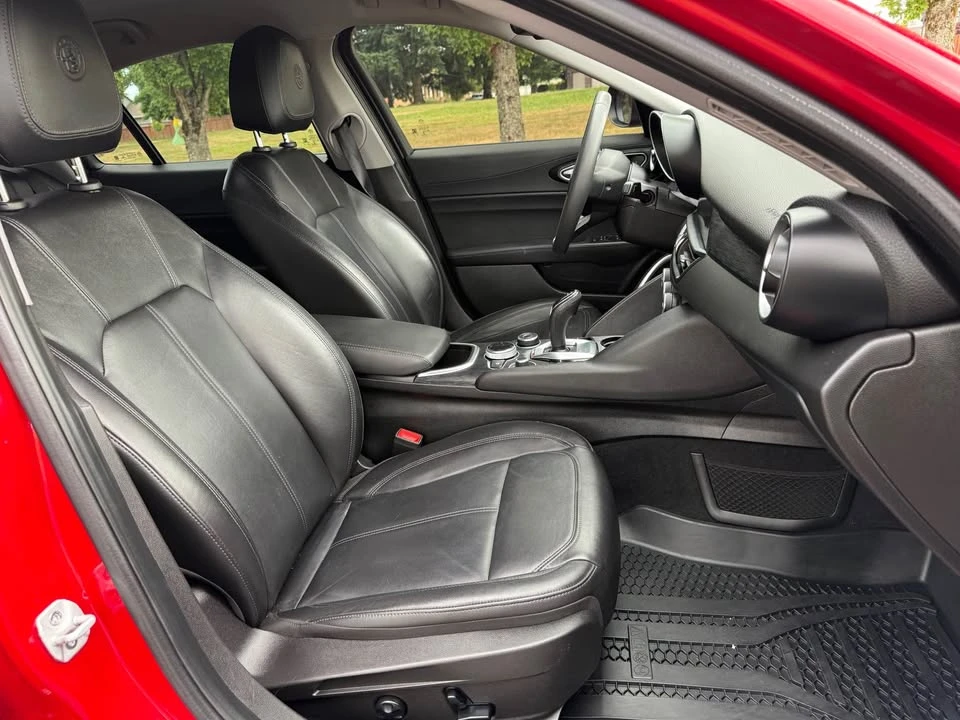 2021 Alfa Romeo Giulia - Image 11 of 20
