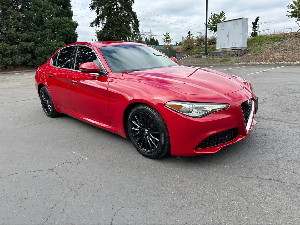 2021 Alfa Romeo Giulia - Image 5 of 20