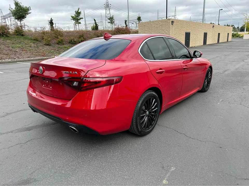 2021 Alfa Romeo Giulia - Image 4 of 20
