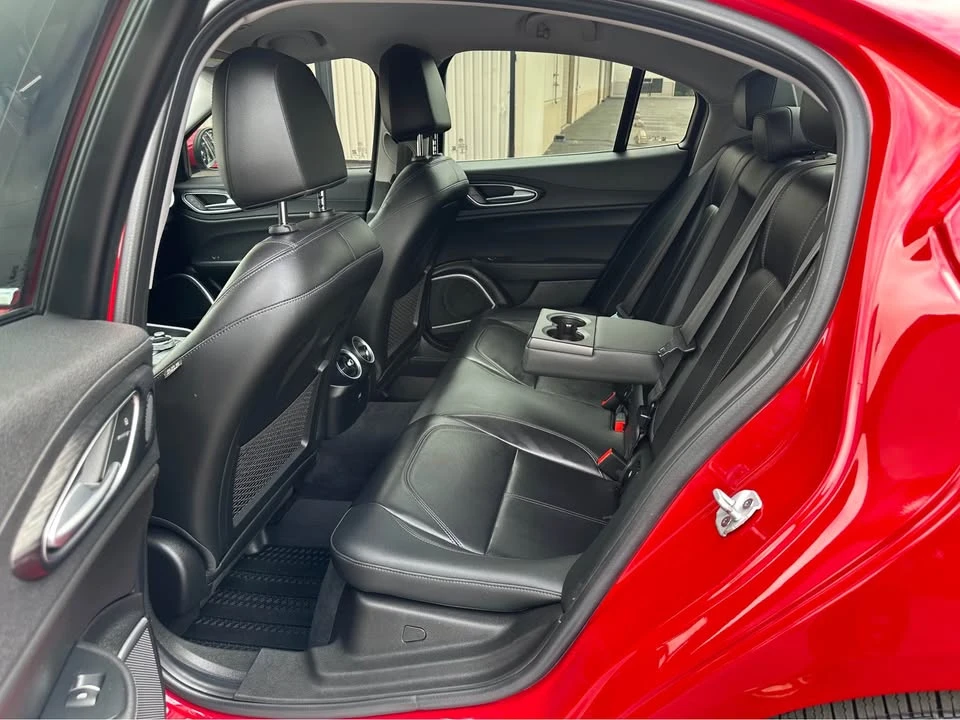 2021 Alfa Romeo Giulia - Image 17 of 20