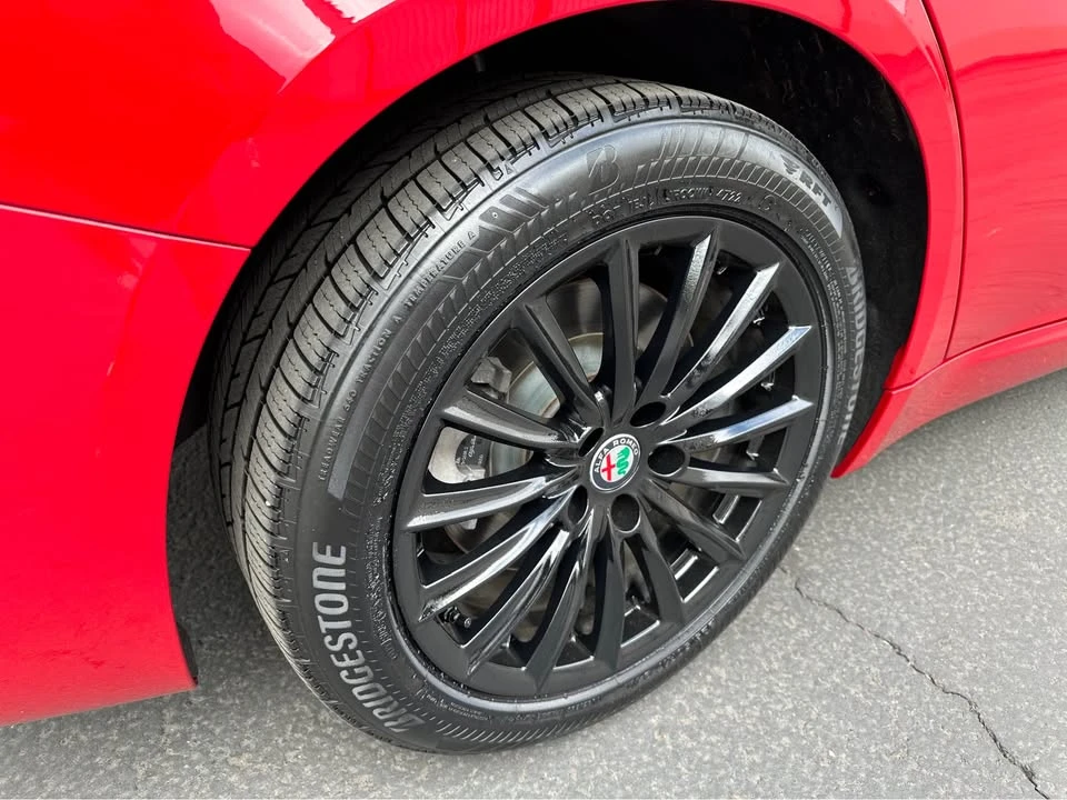 2021 Alfa Romeo Giulia - Image 8 of 20