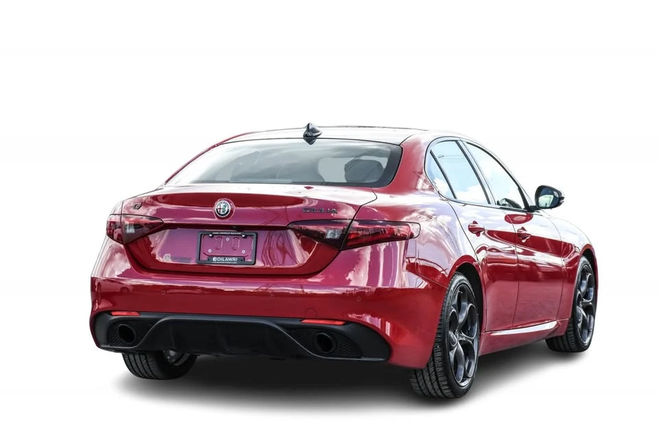2021 Alfa Romeo Giulia - Image 11 of 20