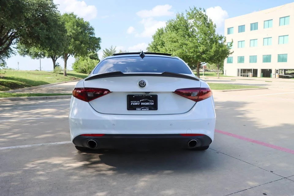 2021 Alfa Romeo Giulia - Image 3 of 6