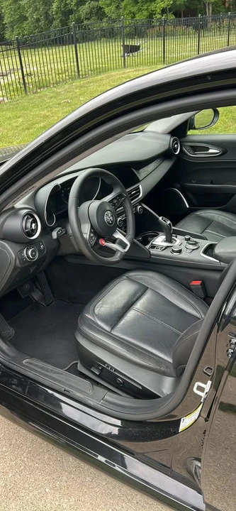2021 Alfa Romeo Giulia - Image 12 of 18