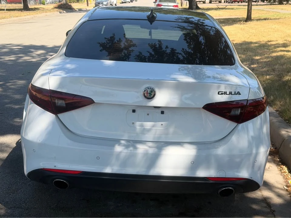 2021 Alfa Romeo Giulia - Image 4 of 20