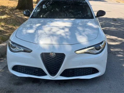 2021 Alfa Romeo Giulia Sport Sedan 4D