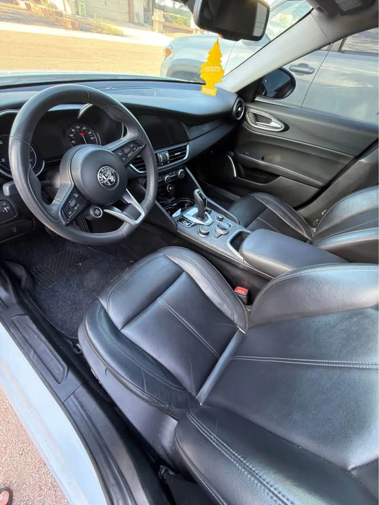 2021 Alfa Romeo Giulia - Image 7 of 9