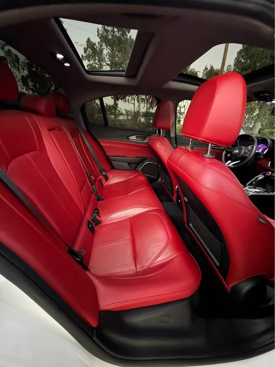 2021 Alfa Romeo Giulia - Image 9 of 12