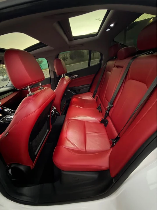 2021 Alfa Romeo Giulia - Image 8 of 12