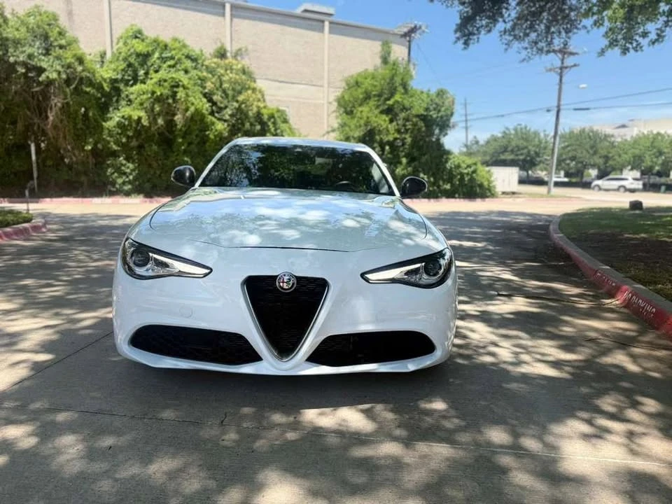 2021 Alfa Romeo Giulia - Image 2 of 12
