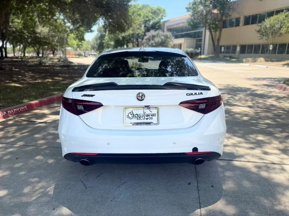 2021 Alfa Romeo Giulia - Image 6 of 12