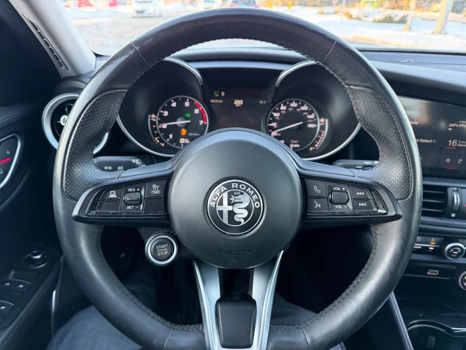 2021 Alfa Romeo Giulia - Image 12 of 12