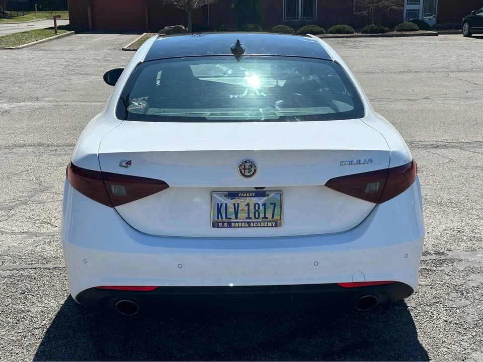 2021 Alfa Romeo Giulia - Image 4 of 12