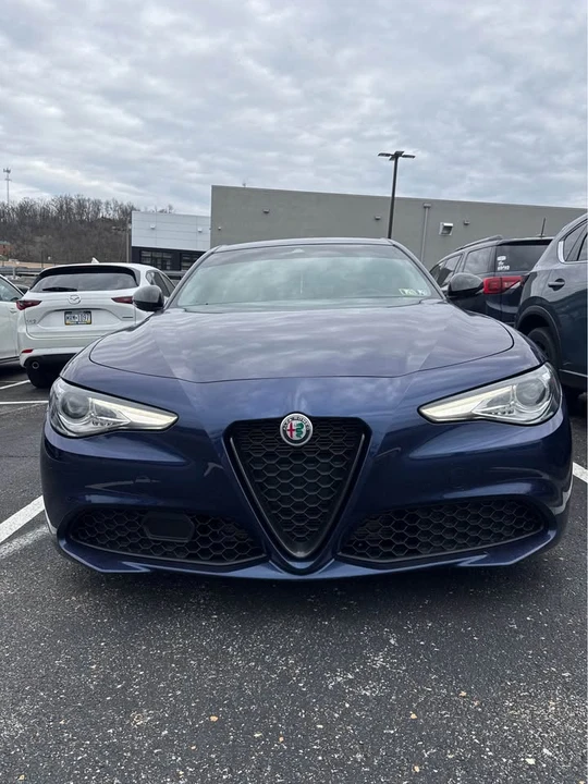 2021 Alfa Romeo Giulia - Image 2 of 9