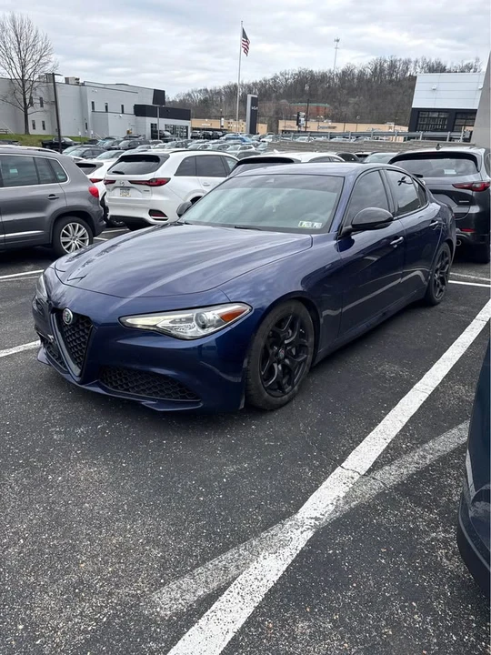 2021 Alfa Romeo Giulia - Image 3 of 9