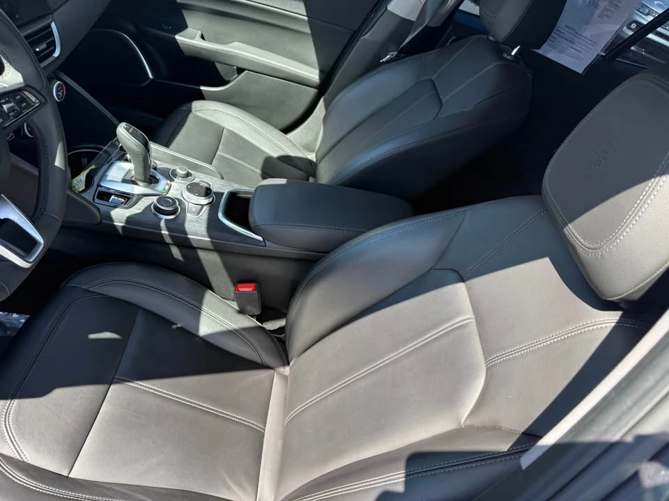 2021 Alfa Romeo Giulia - Image 3 of 13