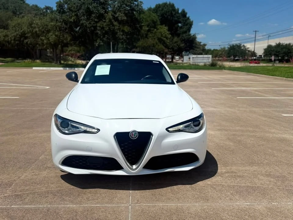 2021 Alfa Romeo Giulia - Image 3 of 11