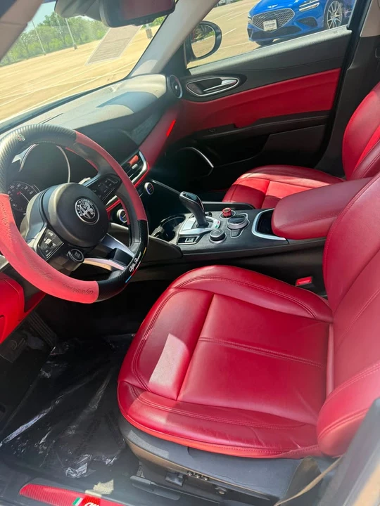 2021 Alfa Romeo Giulia - Image 11 of 11