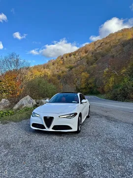 2021 Alfa Romeo Giulia Sprint Sedan 4D