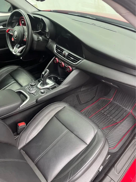 2021 Alfa Romeo Giulia - Image 7 of 8