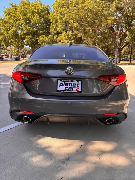 2021 Alfa Romeo Giulia - Image 6 of 10