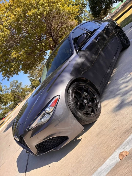 2021 Alfa Romeo Giulia - Image 2 of 10