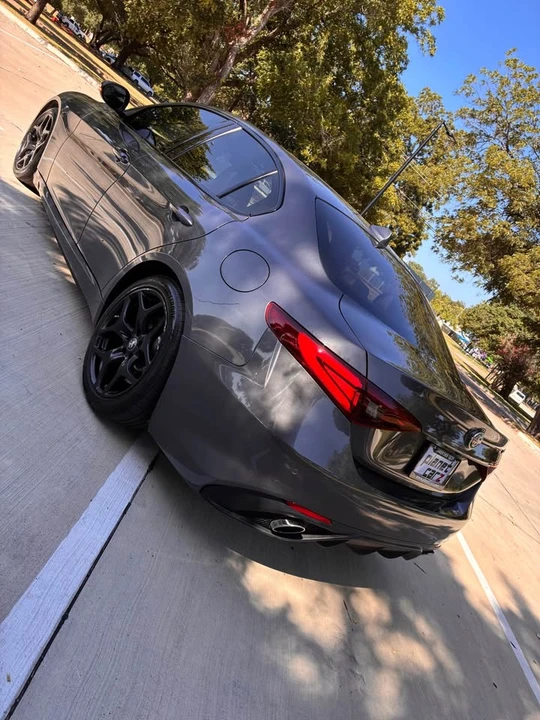2021 Alfa Romeo Giulia - Image 4 of 10