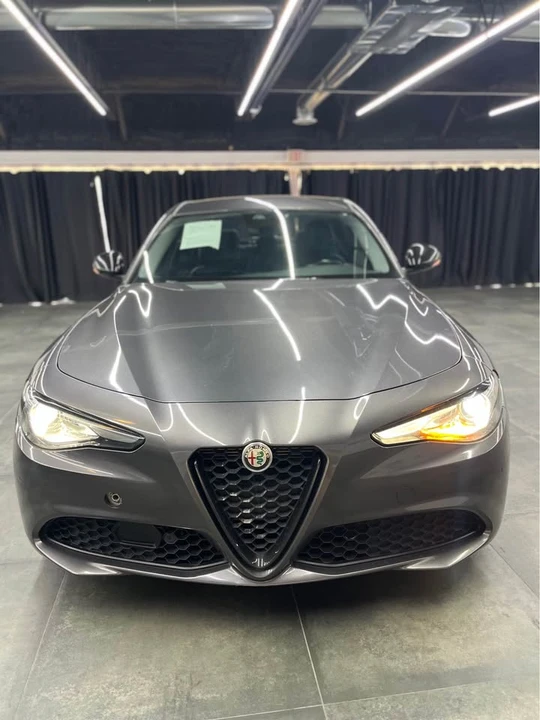 2021 Alfa Romeo Giulia - Image 3 of 10