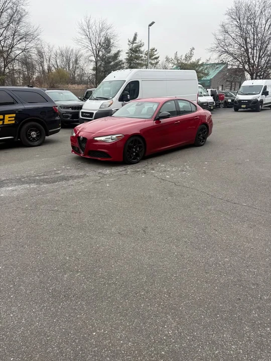 2021 Alfa Romeo Giulia - Image 9 of 9