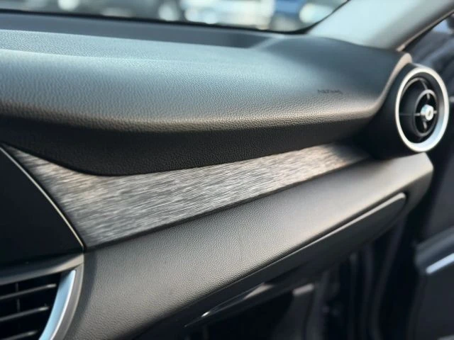 2021 Alfa Romeo Giulia - Image 21 of 23