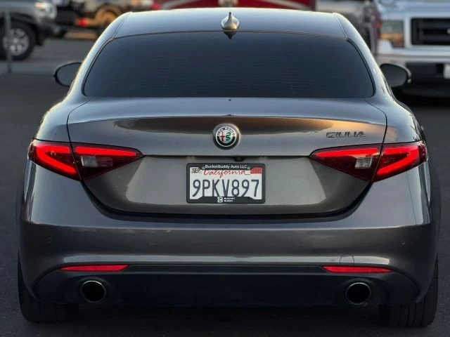 2021 Alfa Romeo Giulia - Image 8 of 23