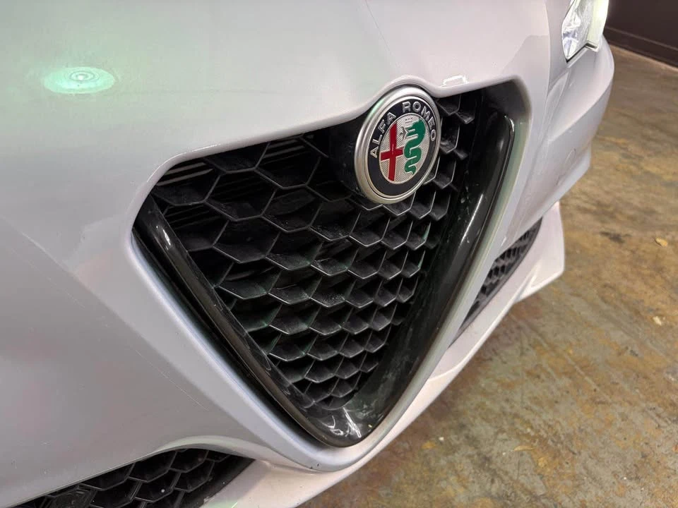 2021 Alfa Romeo Giulia - Image 8 of 19