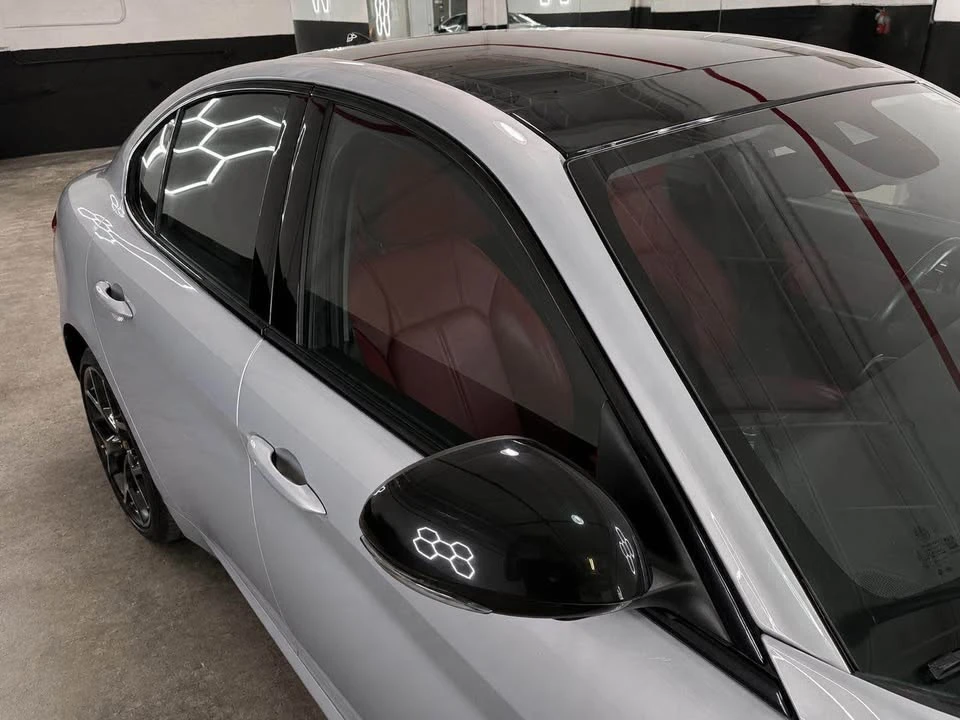 2021 Alfa Romeo Giulia - Image 10 of 19