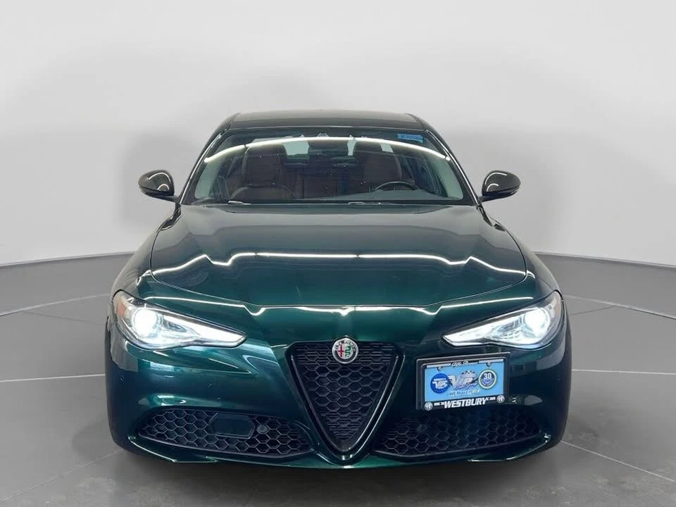 2021 Alfa Romeo Giulia - Image 2 of 20