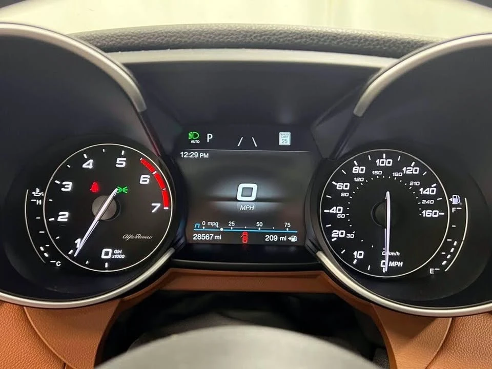 2021 Alfa Romeo Giulia - Image 20 of 20